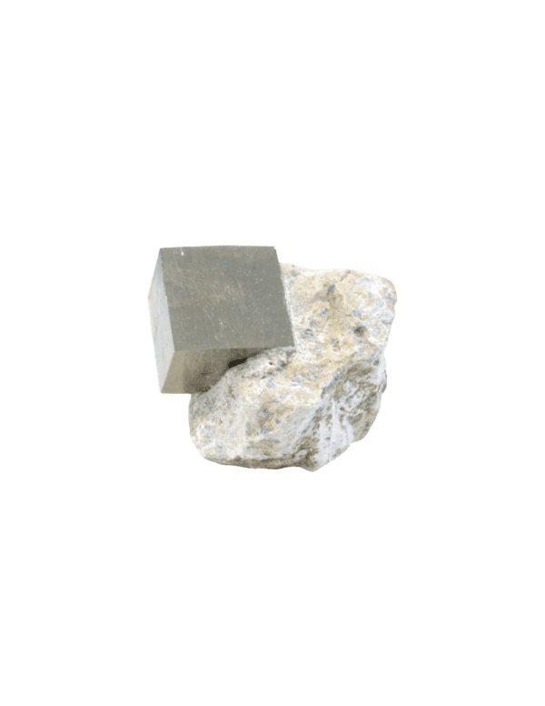 cube-pyrite-sur-gangue-moyen.png